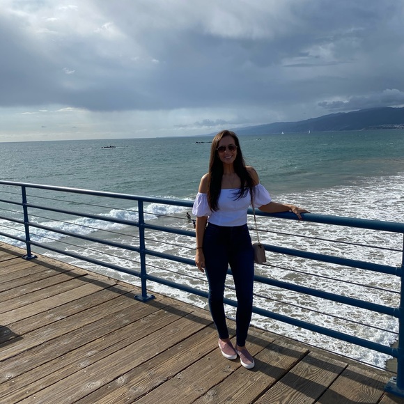 Meet your Posher, Pamela - Picture 3 of 5